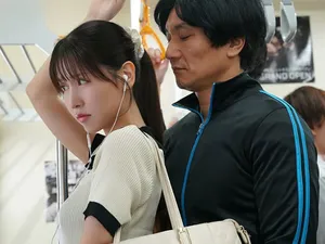 Bị anh trai của bạn thân xxx vì vào phòng chưa xin phép